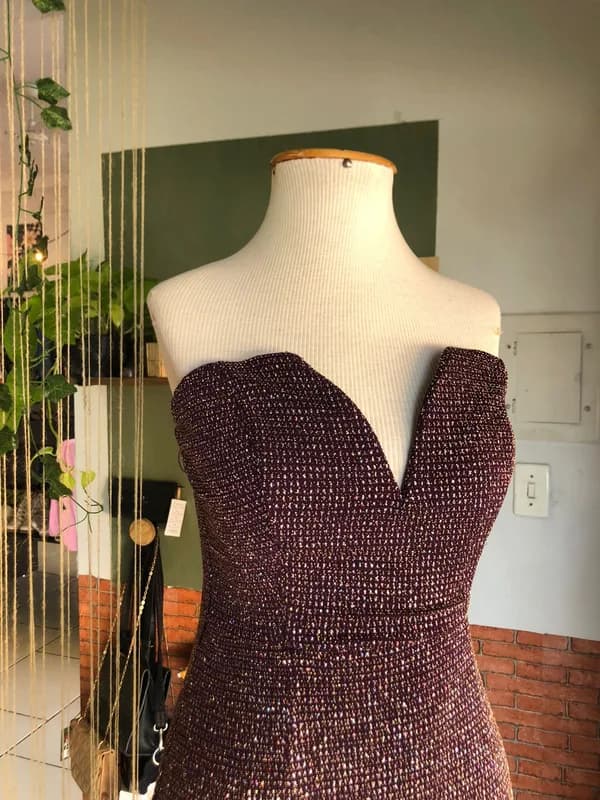 Vestido vinho tomara que caia
