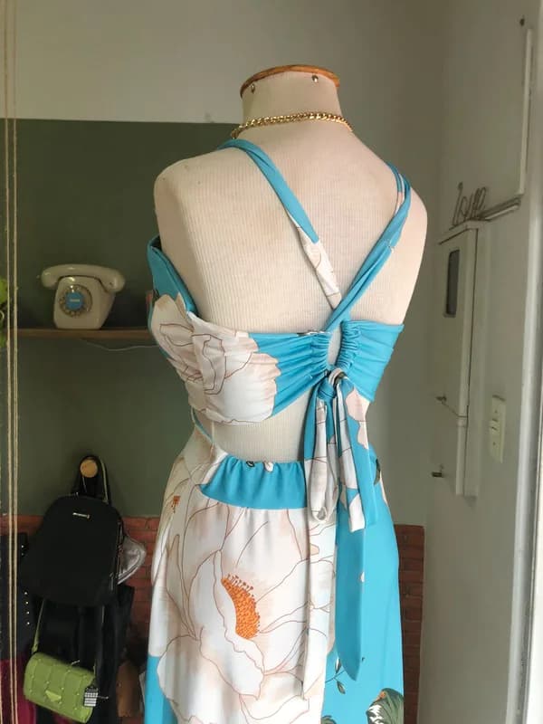 ♡ Vestido azul com estampa floral