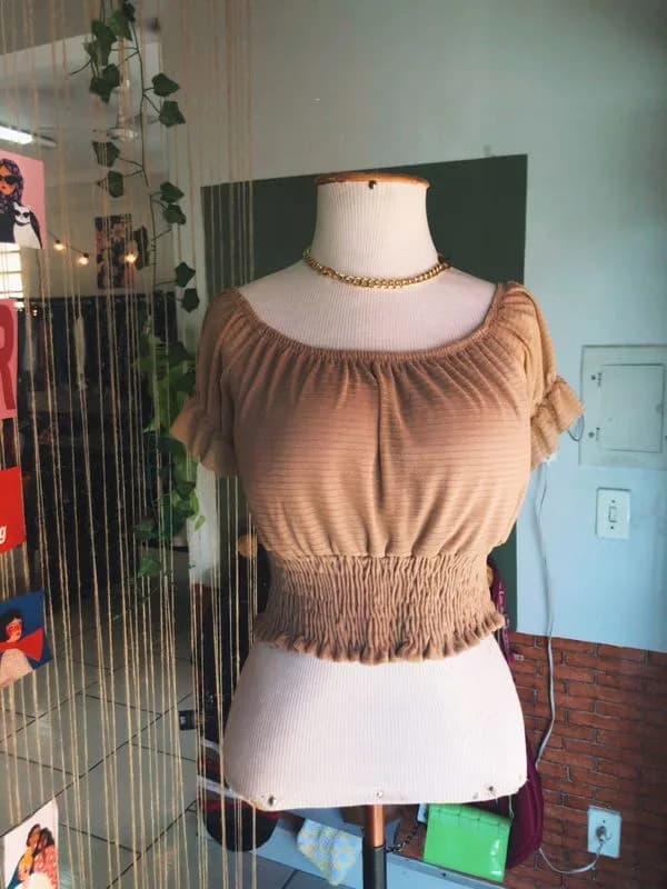 ♡ Cropped bege em tule - foto 1
