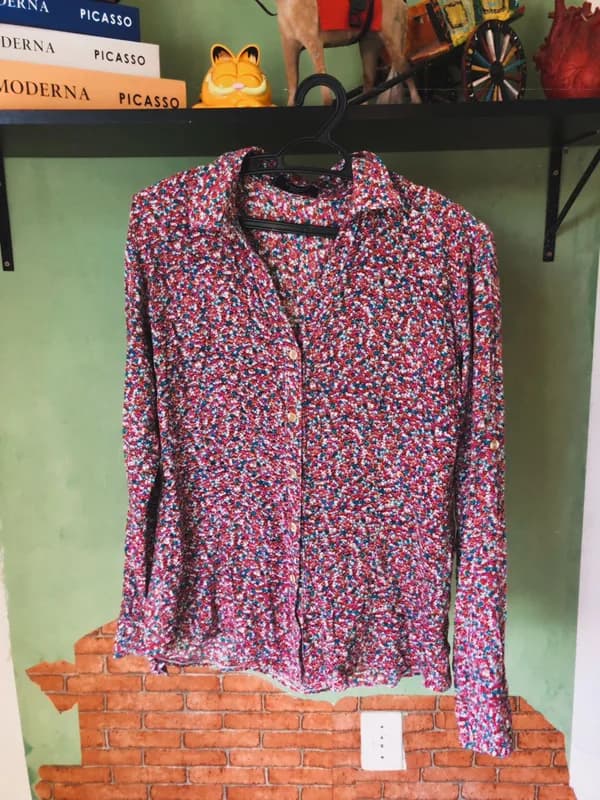 ♡ Camisa floral colorida
