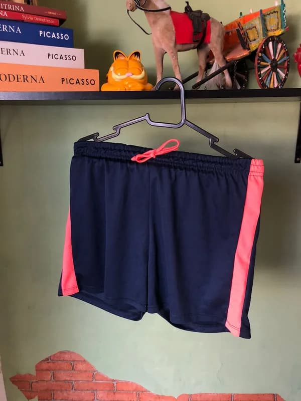 ♡ Shorts azul de academia