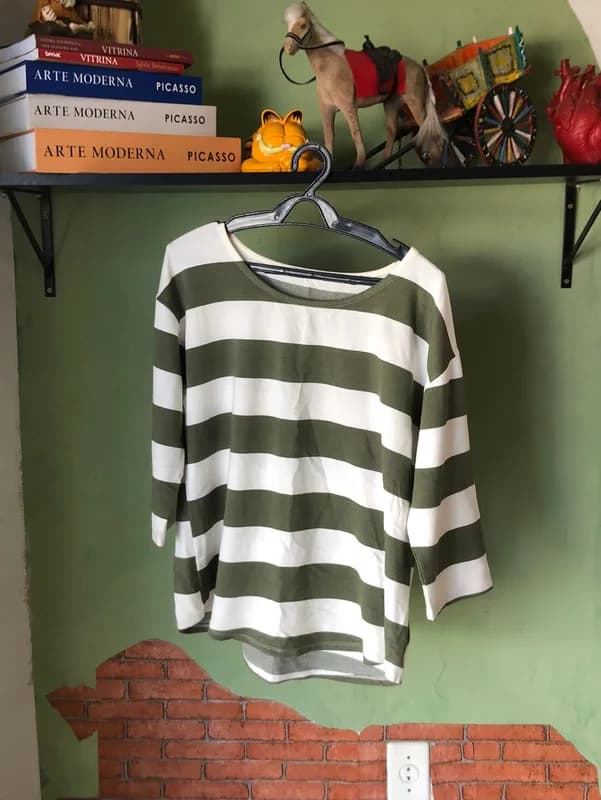 ♡ Blusa verde e branca listrada