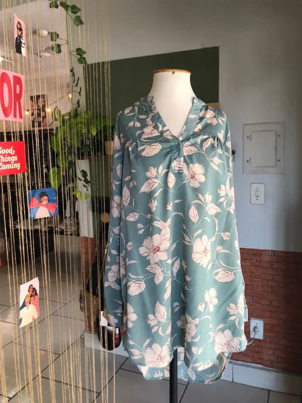 ♡ Chemise azul floral