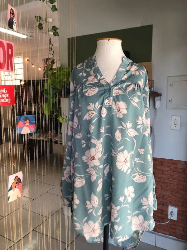 ♡ Chemise azul floral