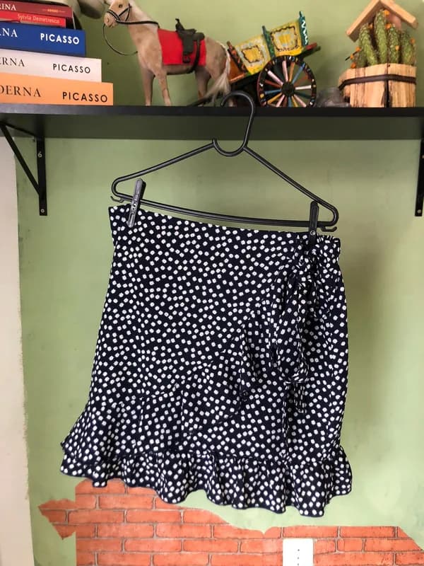 ♡ Saia azul floral