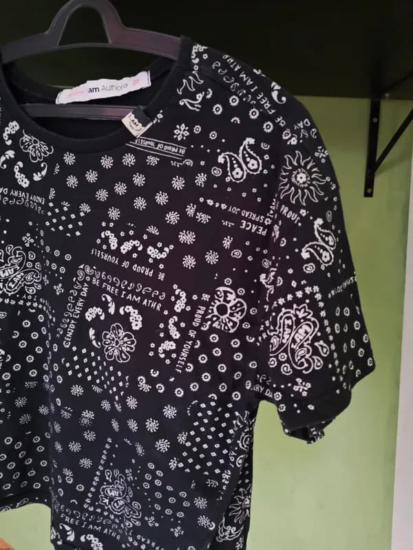 ♡ Cropped preto estampado